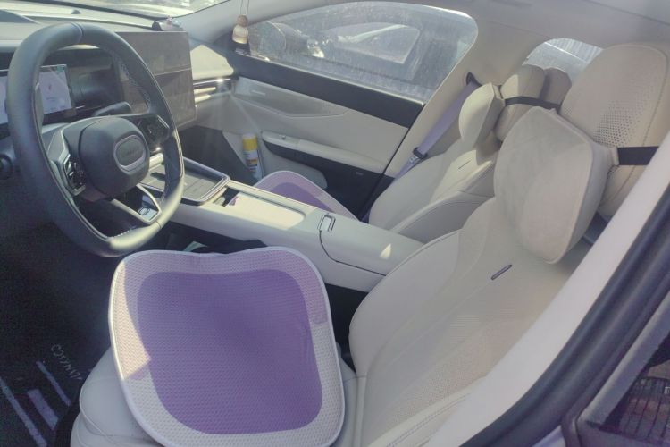 领克07 2024款 EM-P 126长续航 Halo中控内饰19