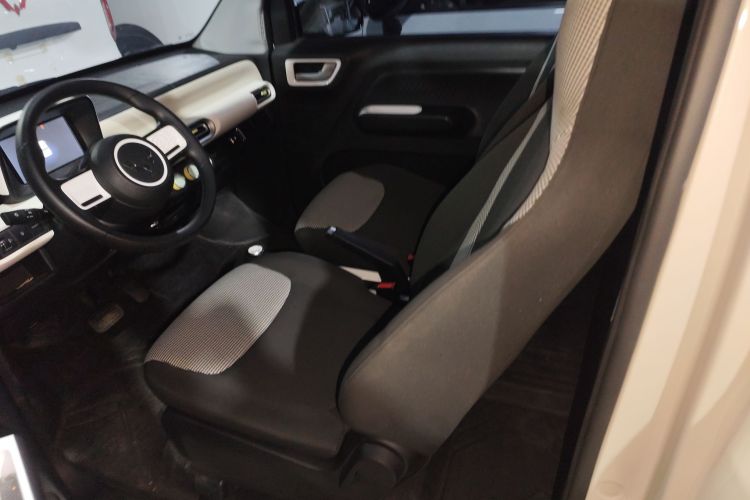 五菱汽车 宏光MINIEV 2024款 第三代 215km 青春版中控内饰19