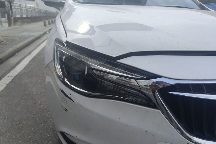 别克 英朗 2021款 1.3T 自动轻混动精英型车身外观8