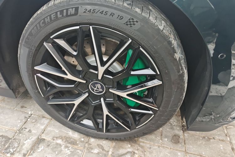 比亚迪 汉 2022款 EV 610KM四驱千山翠限量版车身外观10