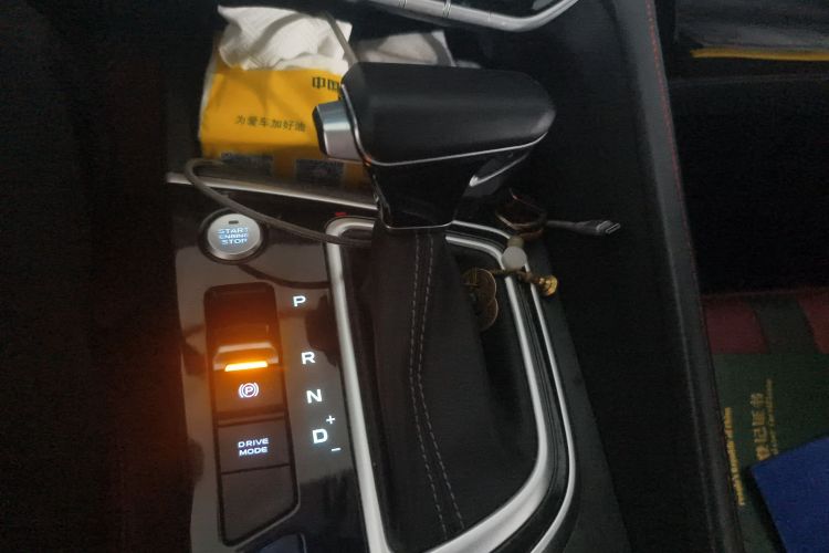 长安 逸动 2021款 PLUS 蓝鲸NE 1.4T GDI DCT尊贵型中控内饰18