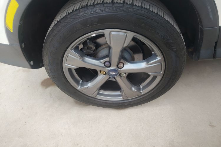 福特 翼虎 2019款 EcoBoost 180 两驱豪翼型 国VI车身外观6008