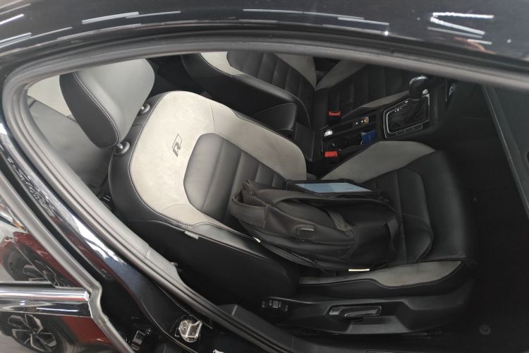 大众 高尔夫 2019款 280TSI DSG R-Line型 国VI局部细节41