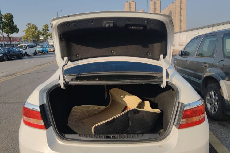 别克 英朗 2013款 GT 1.6L 自动时尚版局部细节23