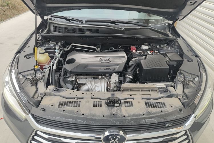 比亚迪 宋 2021款 经典版 1.5T 自动精英型机舱底盘24