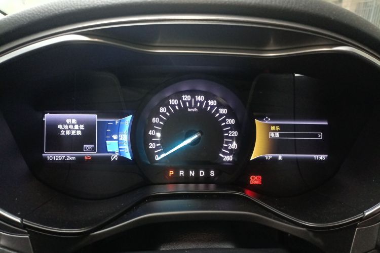 福特 蒙迪欧 2017款 改款 EcoBoost 200 豪华型中控内饰14