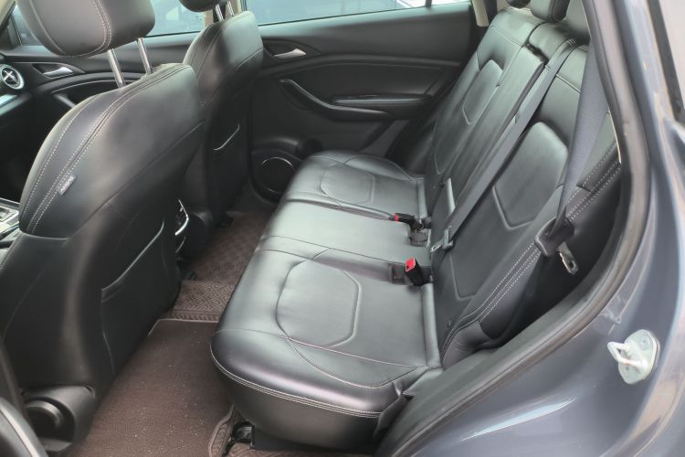 比亚迪 宋 2021款 经典版 1.5T 自动精英型中控内饰21