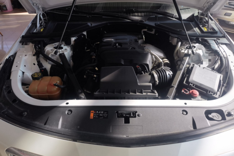 凯迪拉克CT6 2017款 28T 豪华型机舱底盘24