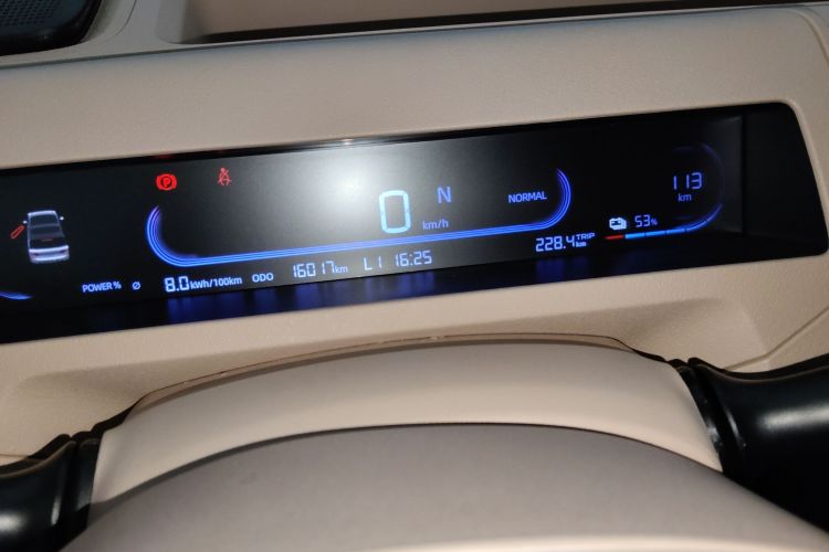 吉利银河 2023款 熊猫mini 200km 耐力熊中控内饰14