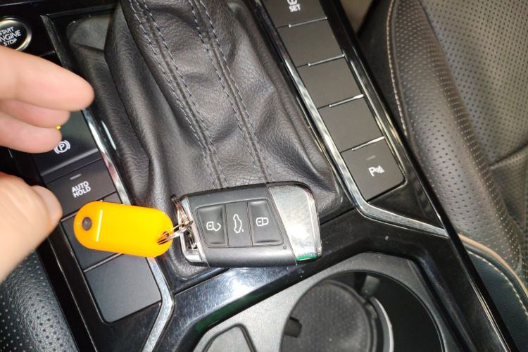 大众 帕萨特 2020款 330TSI 豪华版 国VI中控内饰7001