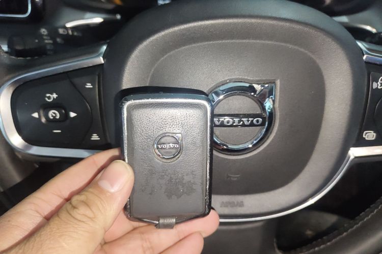 沃尔沃XC60 2019款 T5 四驱智逸版 国VI中控内饰7001