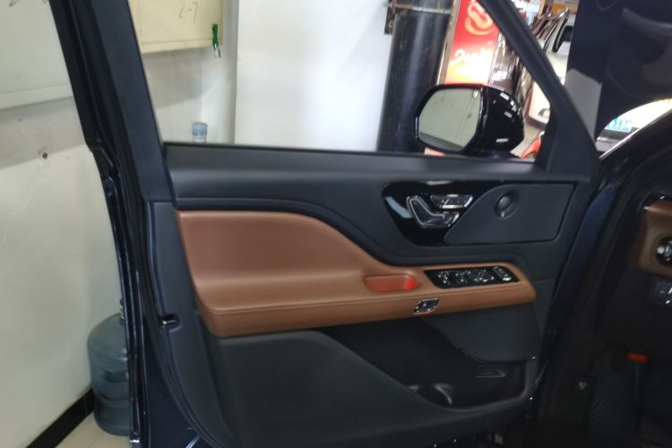 林肯 飞行家 2022款 3.0T V6 四驱尊雅版中控内饰47