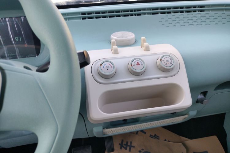 凌宝汽车 凌宝uni 2025款 微甜版 11.52kWh中控内饰16