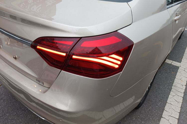 吉利汽车 帝豪 2019款 领军版 1.5L 手动向上亚运版 国VI车身外观6006