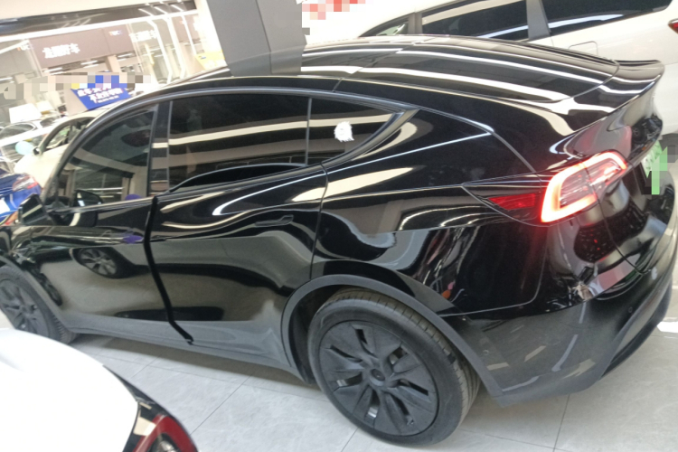 特斯拉 Model Y 2022款 改款 后轮驱动版车身外观6003