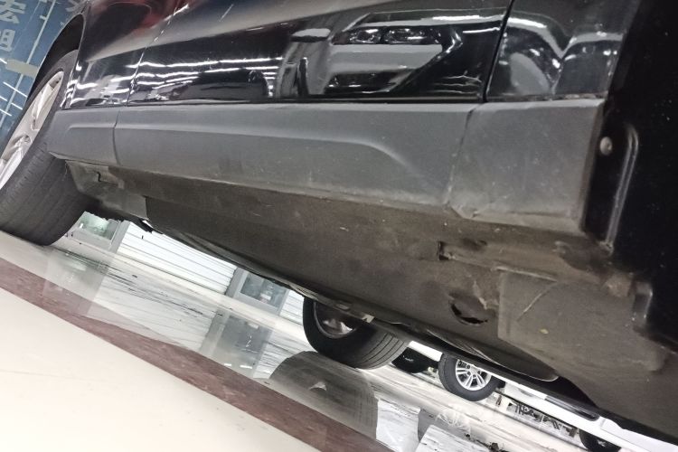 奥迪Q5 2017款 40 TFSI 舒适型局部细节9001