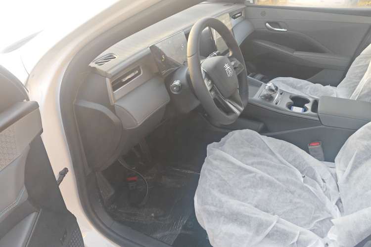 比亚迪 秦PLUS 2025款 DM-i 智驾版 55KM领先型中控内饰20