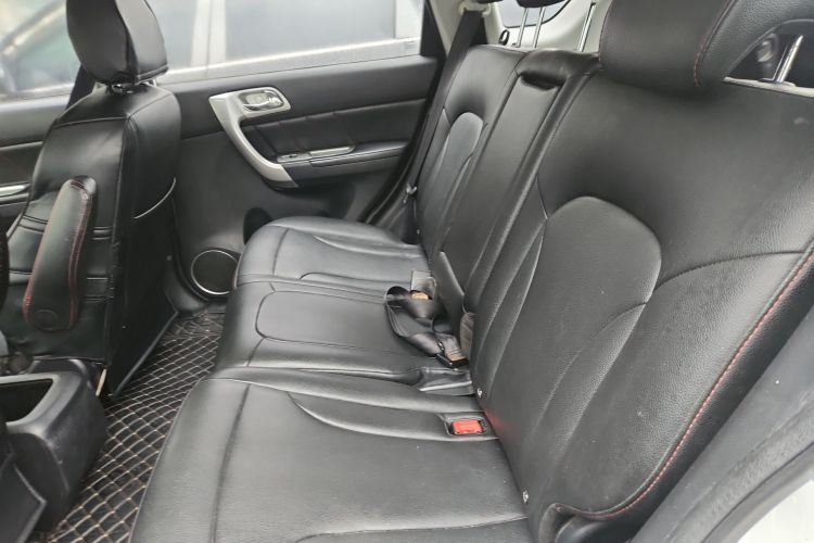 哈弗H6 2015款 升级版 1.5T 手动两驱精英型中控内饰21