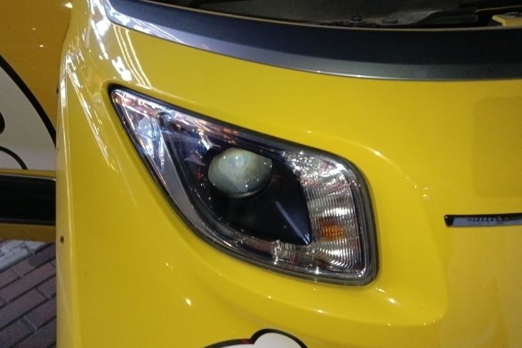 五菱汽车 五菱NanoEV 2021款 玩乐款-高功率版车身外观6006