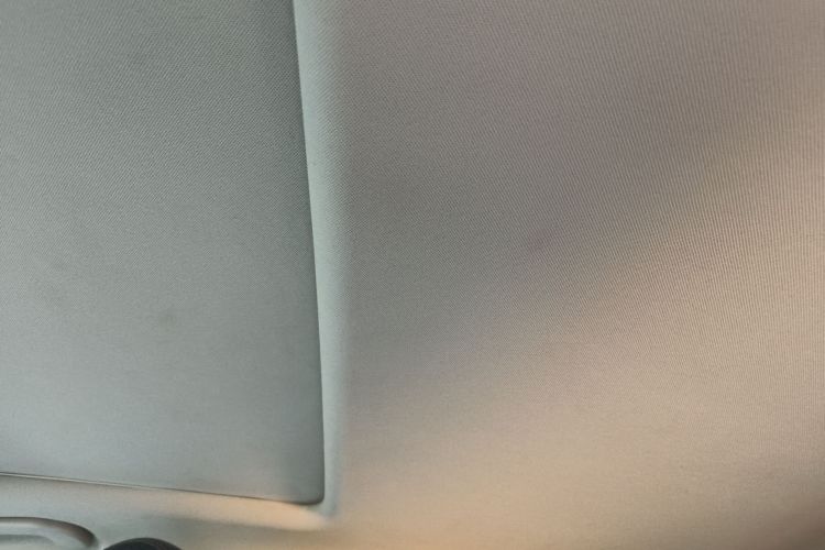 奔驰C级 2019款 C 180 L 时尚型运动版中控内饰22