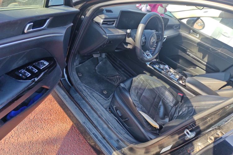 起亚K5 2020款 270T CVVD 豪华版中控内饰20