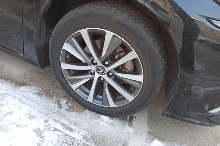 雷克萨斯ES 2020款 200 卓越版车身外观6007