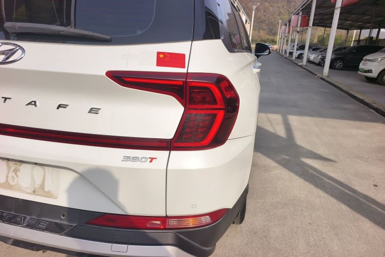 现代 胜达 2019款 380 TGDi DLX 自动两驱智尊版 国V车身外观6006