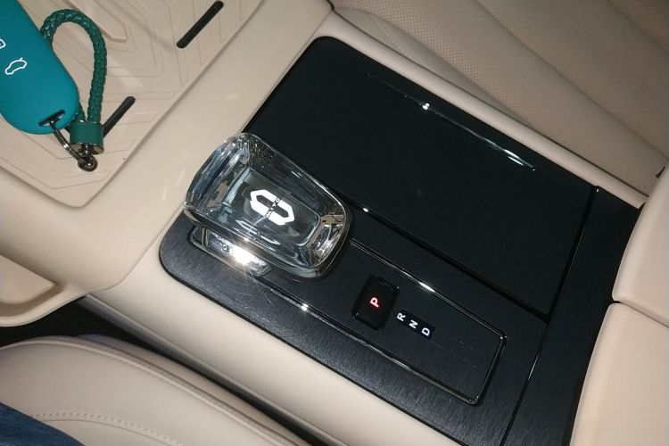 鸿蒙智行 问界M7 2024款 1.5T 智驾四驱Max版 5座局部细节18