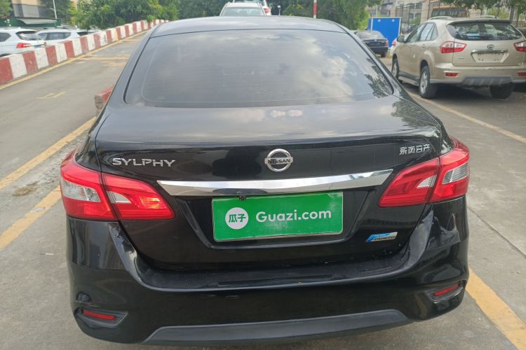 日产 轩逸 2019款 1.6XE CVT舒适版 国VI车身外观6