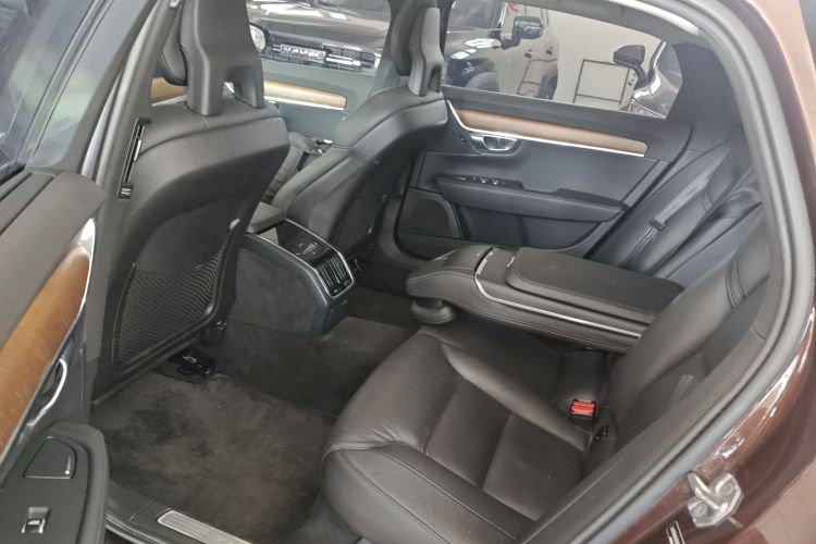 沃尔沃S90 2018款 T5 智雅版中控内饰21