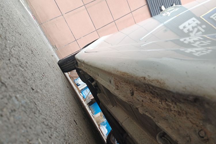 铃木 雨燕 2013款 1.3L 手动超值版局部细节9001