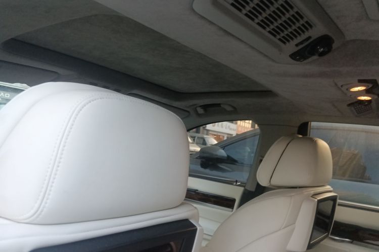 宝马7系 2010款 760Li中控内饰22