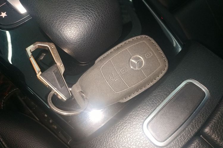 奔驰A级 2021款 A 200 L 运动轿车动感型中控内饰7001