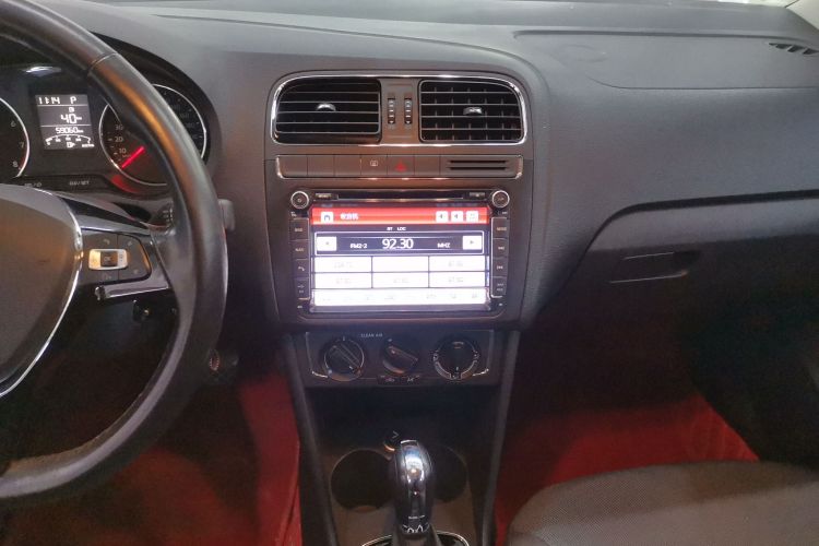 大众 Polo 2016款 1.6L 自动舒适型中控内饰16