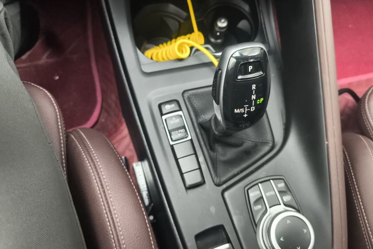 宝马X1 2021款 sDrive20Li 时尚型中控内饰18