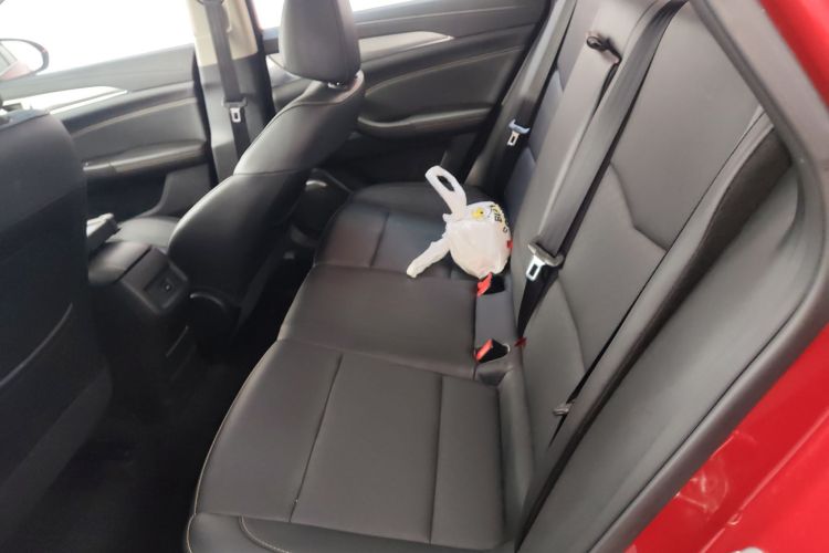 长安 逸动 2019款 高能版 1.6L GDI 自动先锋型 国VI中控内饰21