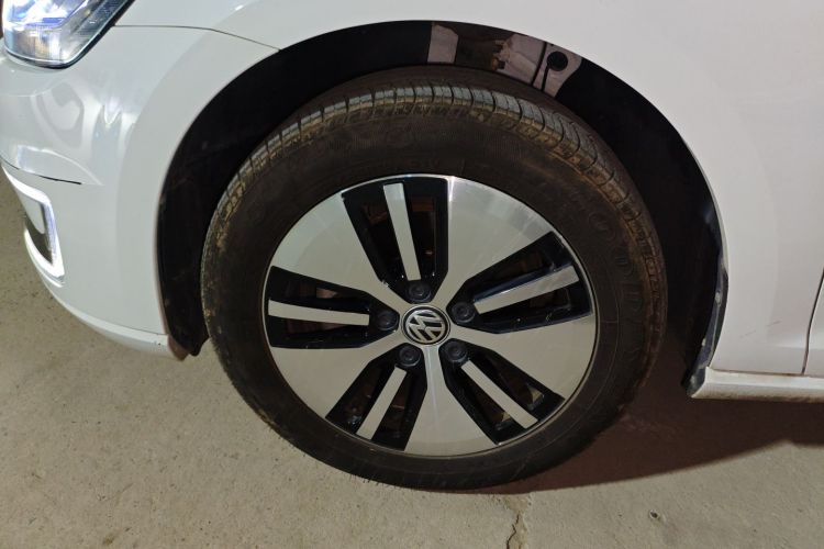 大众 高尔夫·纯电 2020款 驰车身外观6007