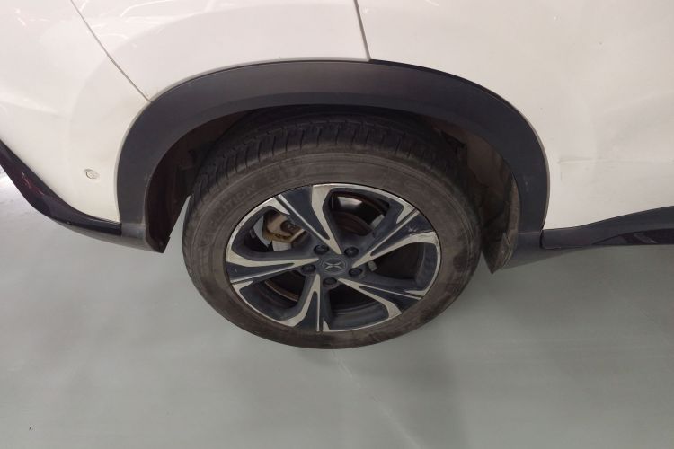 小鹏G3 2020款 460i 悦享版车身外观6008