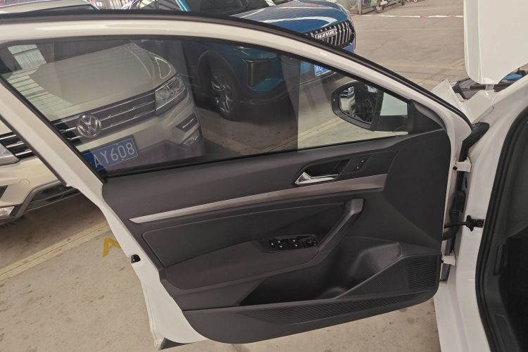 大众 朗逸 2022款 1.5L 自动风尚版中控内饰47