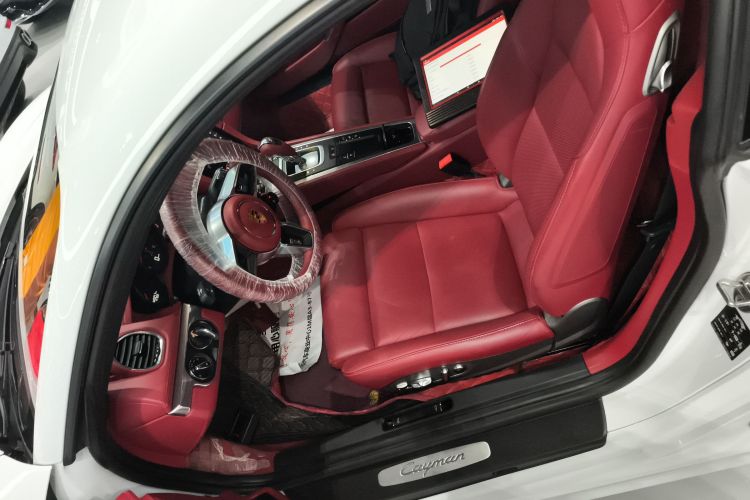 保时捷718 2022款 Cayman 2.0T中控内饰19