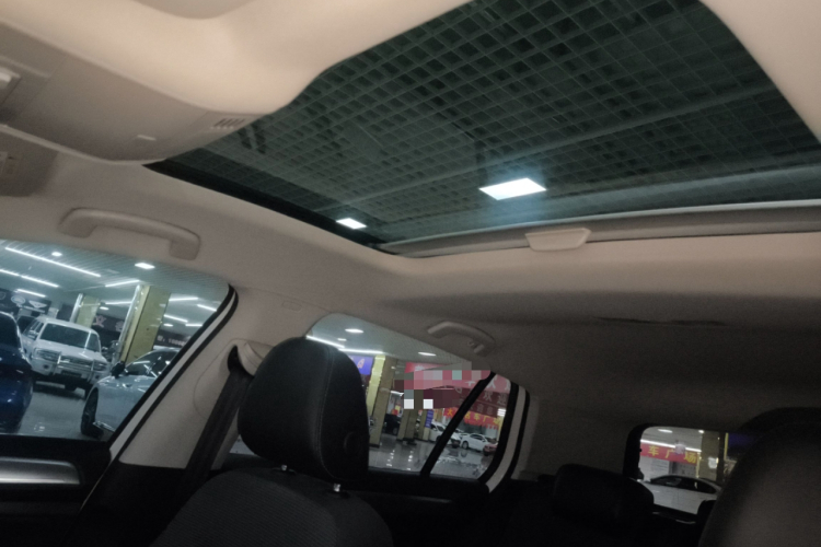 大众 高尔夫 2018款 230TSI 手动舒适型中控内饰22