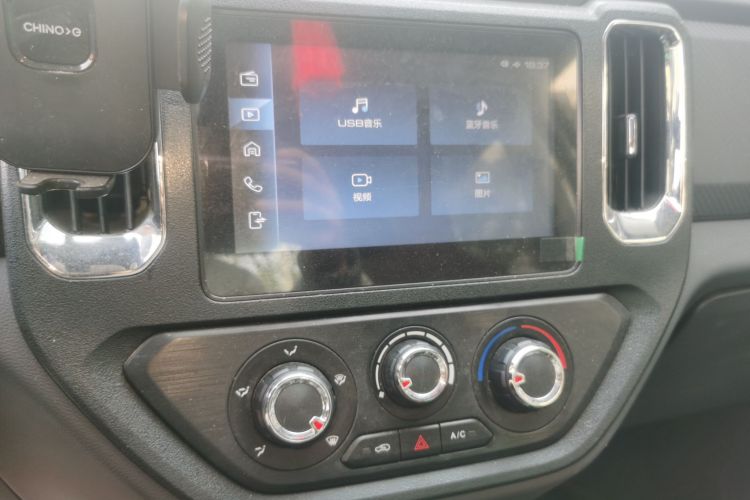 五菱汽车 五菱征途 2021款 1.5L开拓型LAR中控内饰16