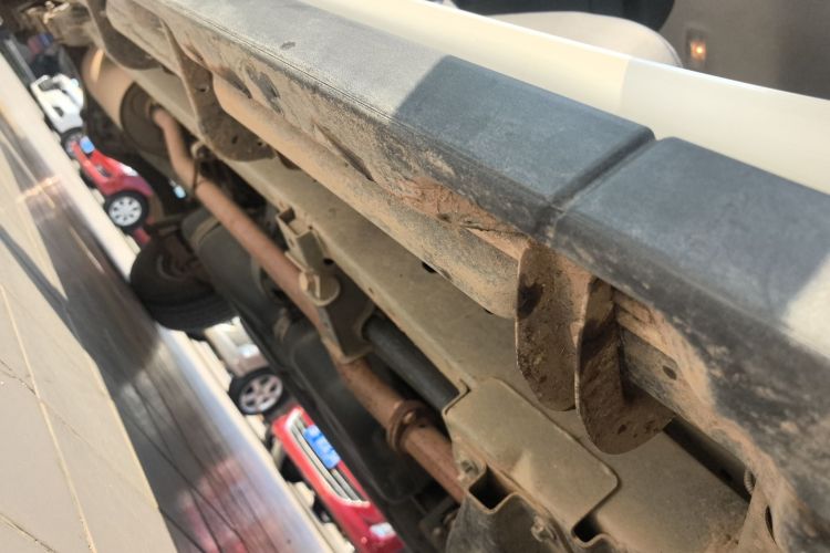 江铃 域虎3 2018款 2.5T柴油四驱豪华版长轴距局部细节9001