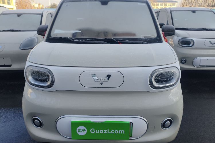 五菱汽车 宏光MINIEV 2024款 第三代 215km 青春版车身外观2