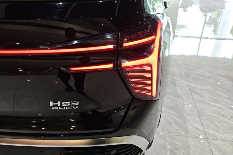 红旗HS3 PHEV 2024款 PHEV 115km 劲为版车身外观9