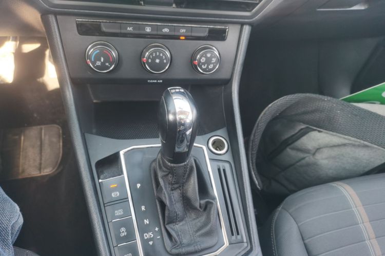 大众 朗逸 2019款 280TSI DSG舒适版 国VI中控内饰18