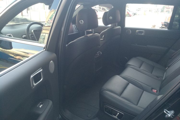 理想汽车 理想L7 2024款 Pro中控内饰7004