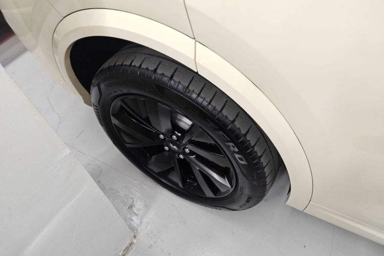 理想汽车 理想L7 2023款 Air车身外观6008