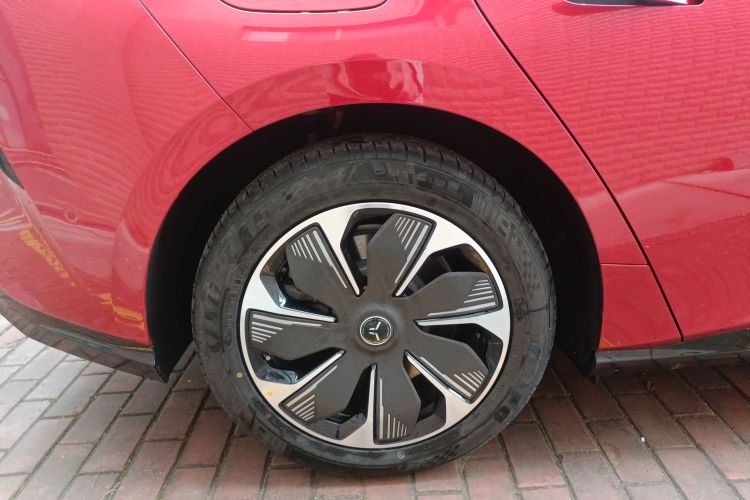 红旗天工05 2025款 550智选版车身外观6008