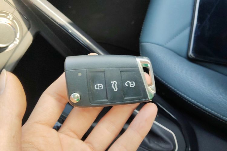 大众 朗逸 2023款 新锐 1.5L 自动新愿版中控内饰11